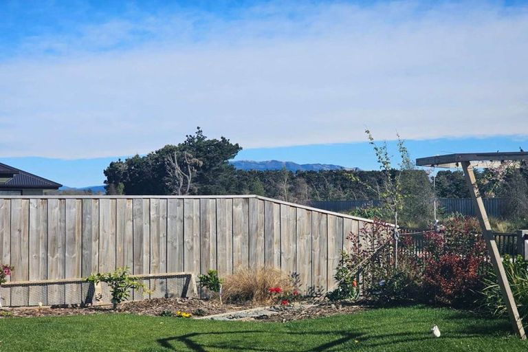 Photo of property in 6 Hunter Lane, Amberley, 7410