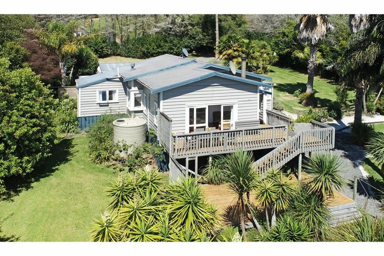 Photo of property in 44 Victoria Avenue, Waiuku, 2123