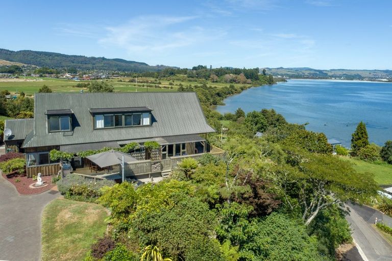 Photo of property in 18b Iriirikapua Parade, Owhata, Rotorua, 3010