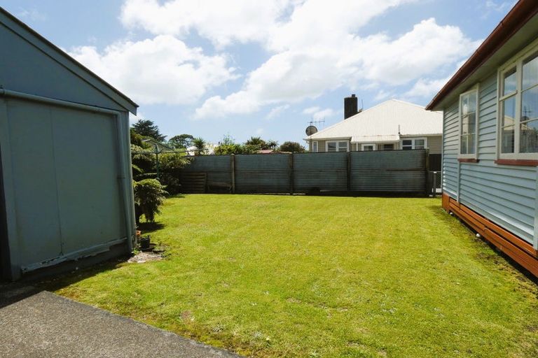 Photo of property in 54 Domett Street, Westport, 7825