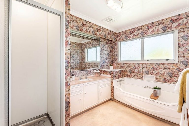 Photo of property in 244b Waiwhetu Road, Waterloo, Lower Hutt, 5011