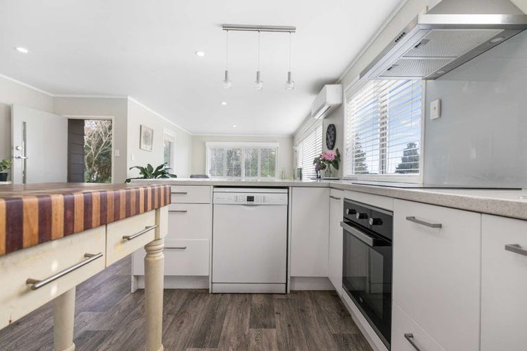 Photo of property in 29 Rewarewa Street, Owhata, Rotorua, 3010