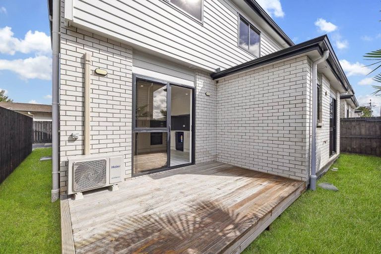 Photo of property in 5 Staines Avenue, Mangere East, Auckland, 2024