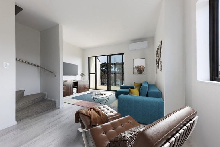 Photo of property in 1/50 Newington Road, Henderson, Auckland, 0612