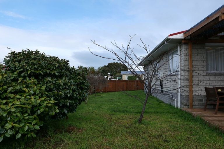 Photo of property in 44 Teoti Street, Paraparaumu Beach, Paraparaumu, 5032
