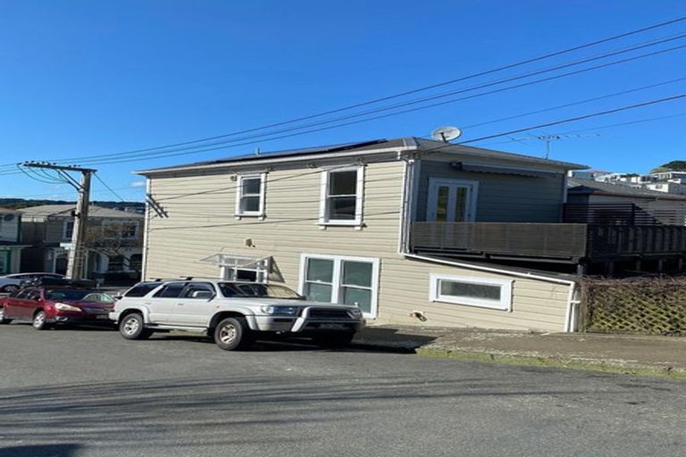 Photo of property in 5 Devon Street, Aro Valley, Wellington, 6021