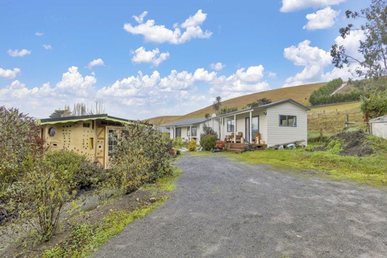 Photo of property in 69 Princes Street, Waikari, 7420