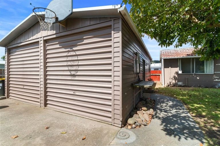 Photo of property in 229 Chartwell Avenue, Whangamata, 3620