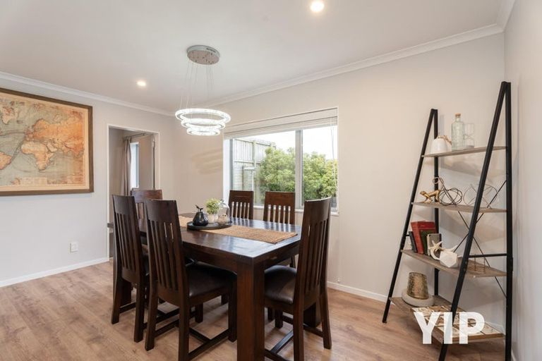 Photo of property in 16 Havana Rise, Grenada Village, Wellington, 6037
