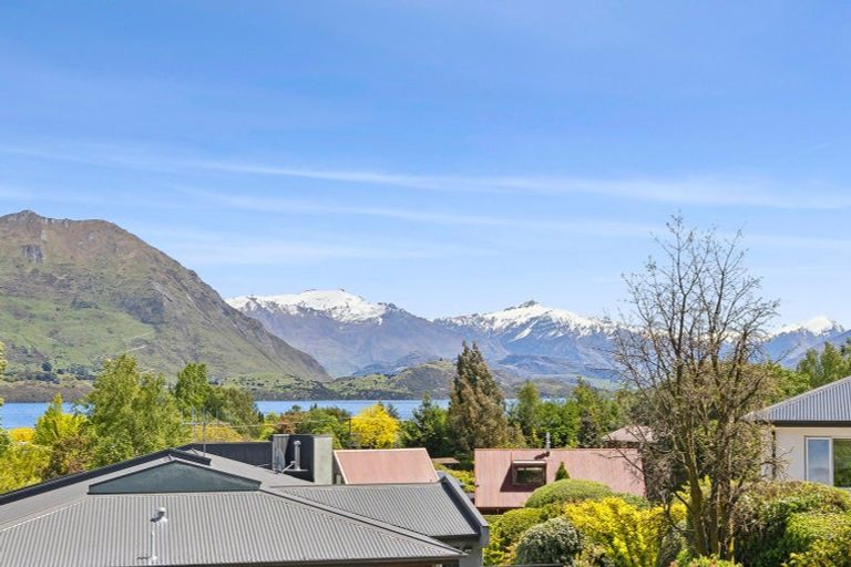 Photo of property in 40 Hunter Crescent, Wanaka, 9305