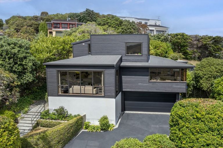 Photo of property in 14 The Crowsnest, Whitby, Porirua, 5024