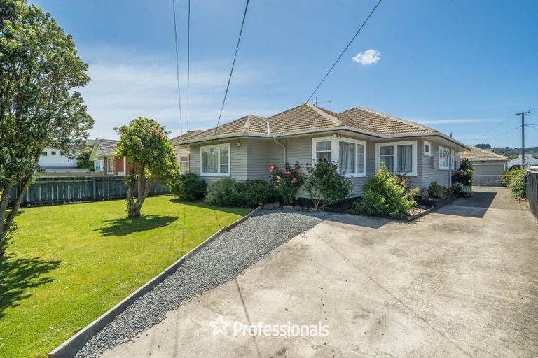 Photo of property in 24 Garden Road, Avalon, Lower Hutt, 5011