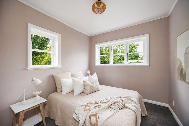 Photo of property in 63 Savage Crescent, West End, Palmerston North, 4412