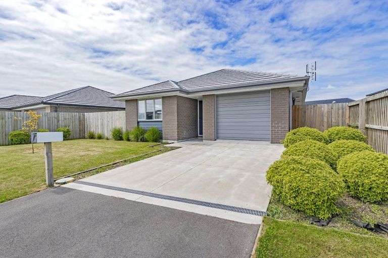 Photo of property in 52 Lucca Crescent, Rolleston, 7615