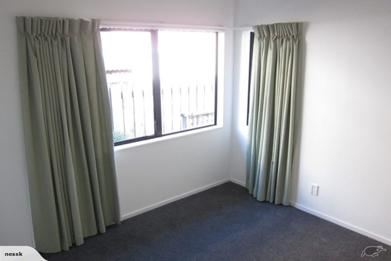 Photo of property in 27f1 Bould Street, Johnsonville, Wellington, 6037