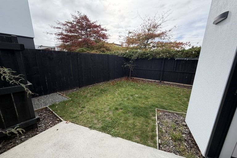 Photo of property in 4/43 New Brighton Road, Shirley, Christchurch, 8061