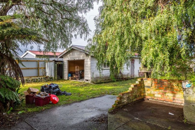 Photo of property in 97 Cameron Crescent, Masterton, 5810