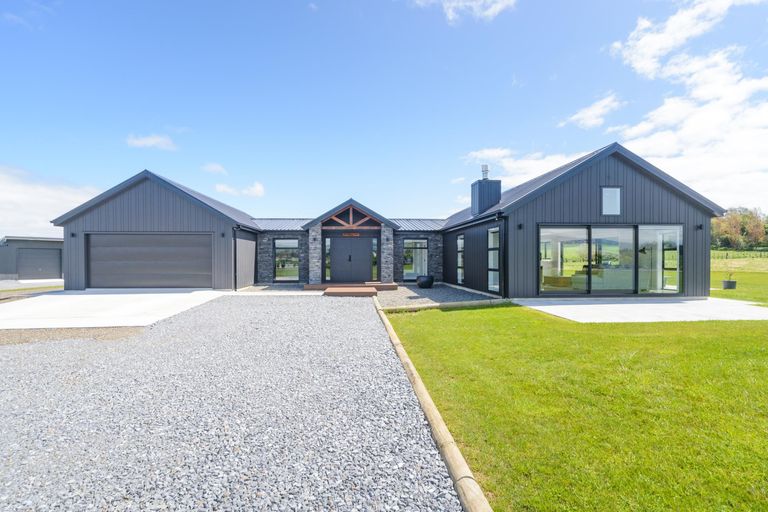 Photo of property in 40 Meavy Lane, Ashhurst, Palmerston North, 4470