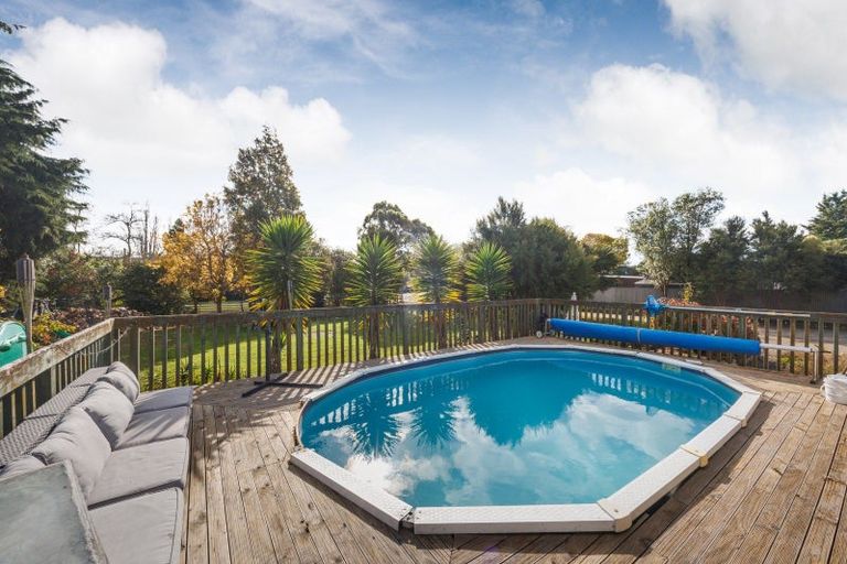 Photo of property in 11 Kairanga Bunnythorpe Road, Bunnythorpe, Palmerston North, 4478