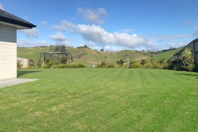 Photo of property in 11 Moira Close, Welcome Bay, Tauranga, 3175