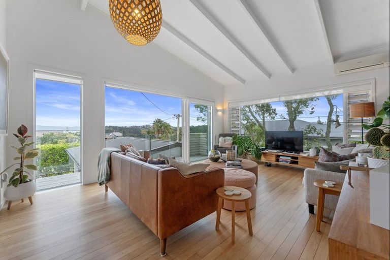 Photo of property in 17 Palmerston Road, Birkenhead, Auckland, 0626