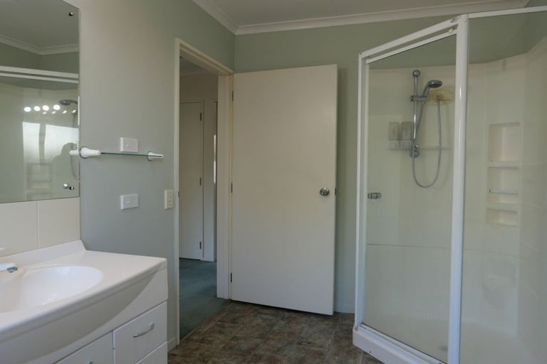 Photo of property in 15b Walton Road, Paraparaumu Beach, Paraparaumu, 5032