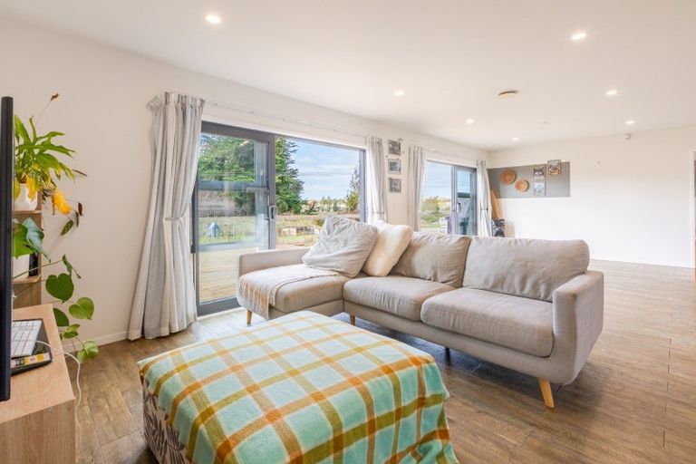 Photo of property in 1599 State Highway 2, Waipawa, 4275