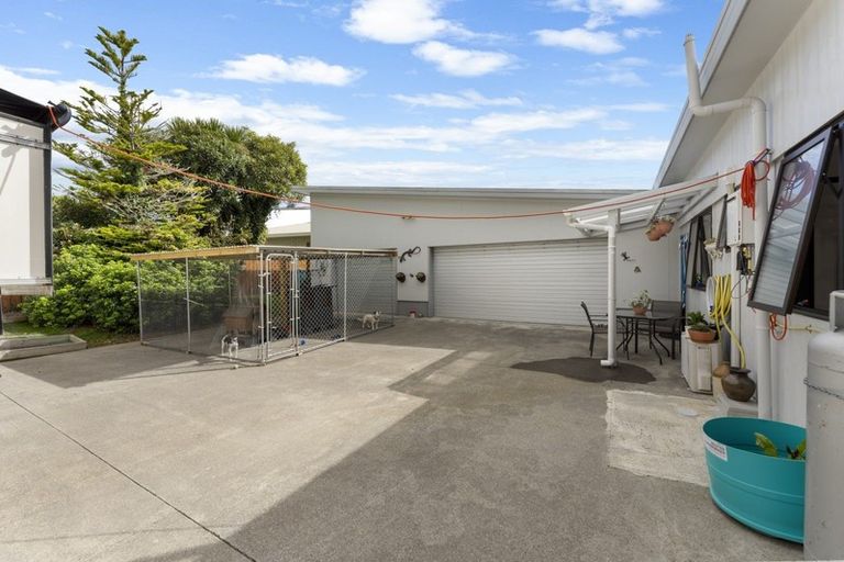 Photo of property in 373 Broadway, Stratford, 4332