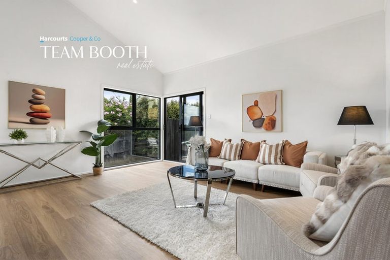 Photo of property in 32a Bayview Road, Bayview, Auckland, 0629
