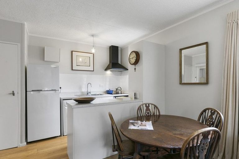 Photo of property in 6 Heaton Terrace, Brooklyn, Wellington, 6021