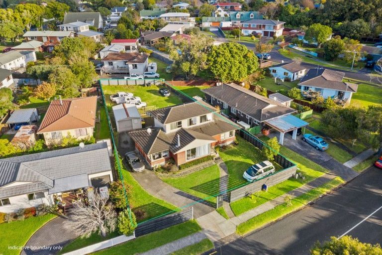Photo of property in 86 Muir Avenue, Mangere Bridge, Auckland, 2022
