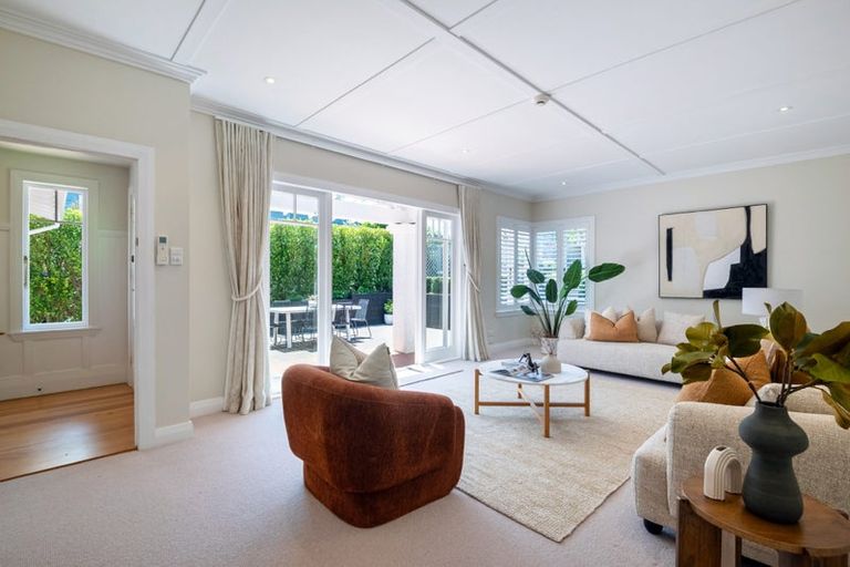Photo of property in 7a North Avenue, Narrow Neck, Auckland, 0624
