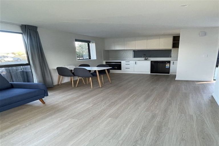 Photo of property in 2/63 Waimairi Road, Upper Riccarton, Christchurch, 8041