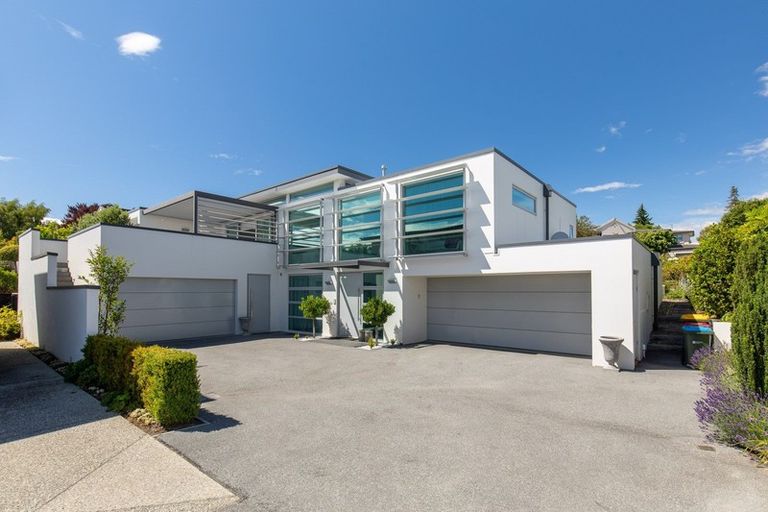 Photo of property in 15 Faulks Terrace, Wanaka, 9305