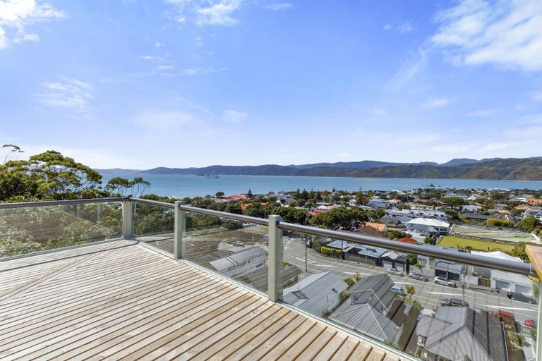 Photo of property in 80 Tio Tio Road, Seatoun, Wellington, 6022