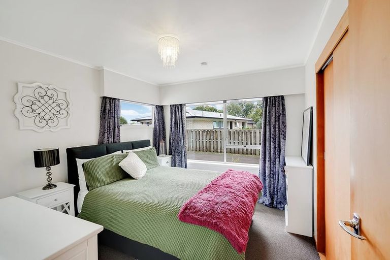 Photo of property in 4a Krippner Place, Dinsdale, Hamilton, 3204