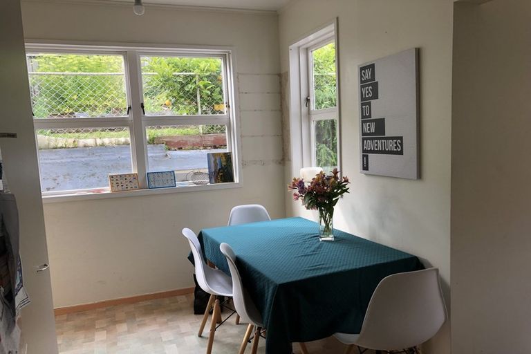 Photo of property in 62 Severn Street, Island Bay, Wellington, 6023