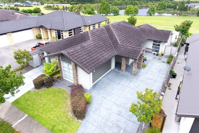 Photo of property in 162 Lakes Boulevard, Pyes Pa, Tauranga, 3112