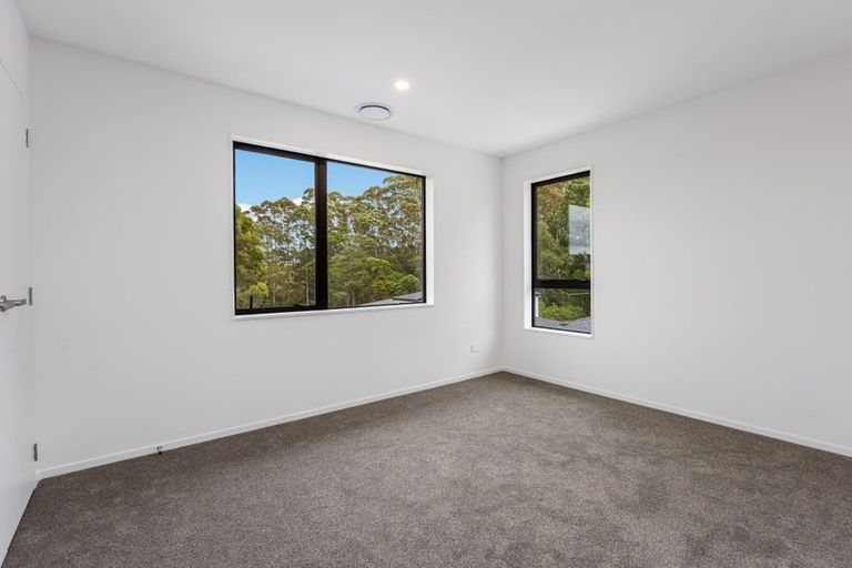 Photo of property in 3 Tagish Way, Orewa, 0931