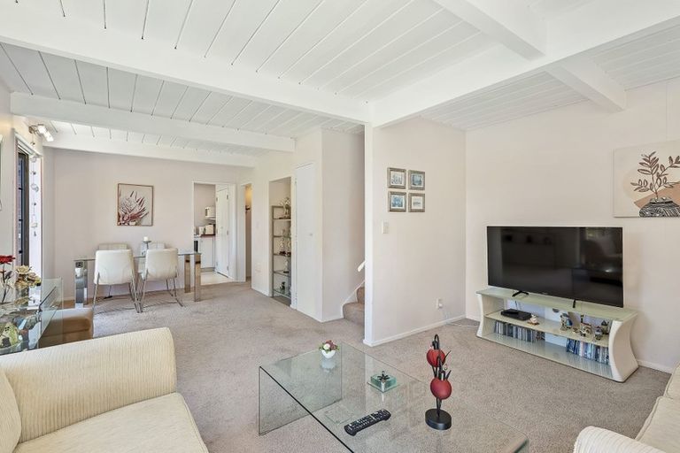 Photo of property in 369 Kapiti Road, Paraparaumu Beach, Paraparaumu, 5032