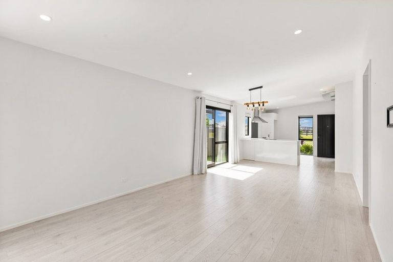 Photo of property in 14 Richard Hadlee Lane, Rolleston, 7615