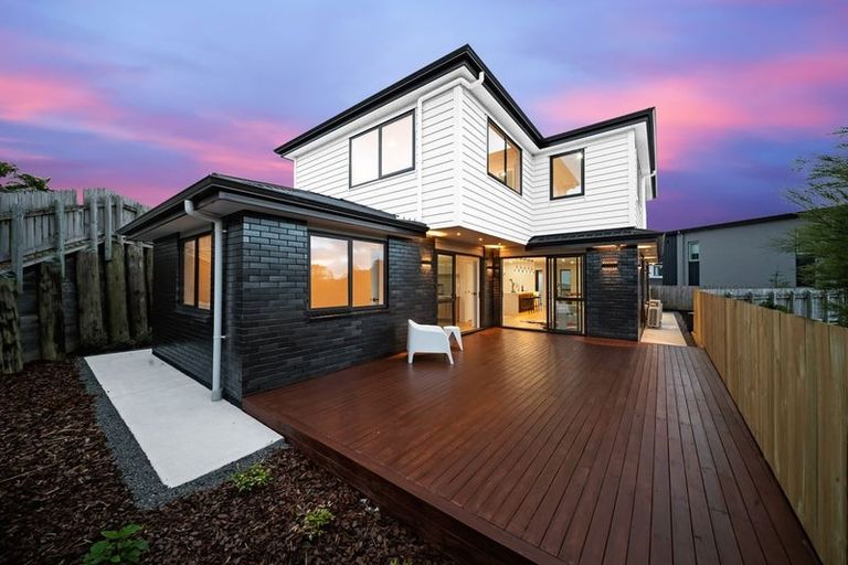 Photo of property in 26b Henriette Place, Totara Park, Auckland, 2576