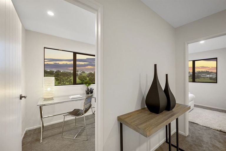Photo of property in 4 Whale Bay Rise, Gulf Harbour, 0930
