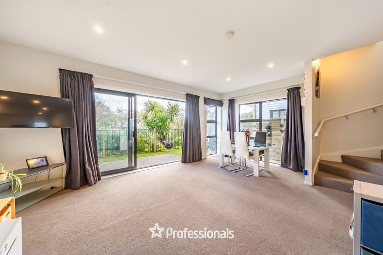 Photo of property in 23 Glen Evans Crescent, Fairfield, Lower Hutt, 5011