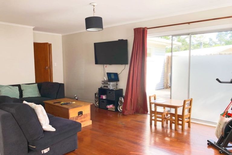 Photo of property in 24 Matama Road, Glen Eden, Auckland, 0602