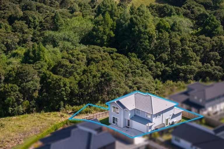 Photo of property in 9 Kukupa Lane, Long Bay, Auckland, 0630