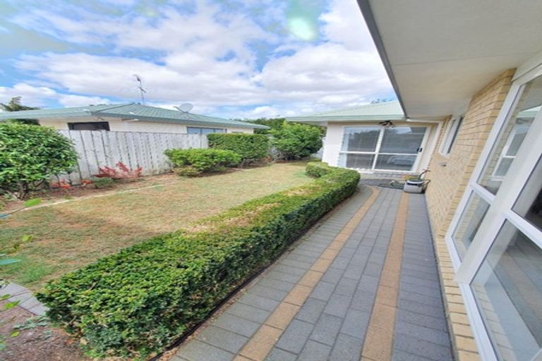 Photo of property in 43a Shirley Avenue, Papakura, 2110