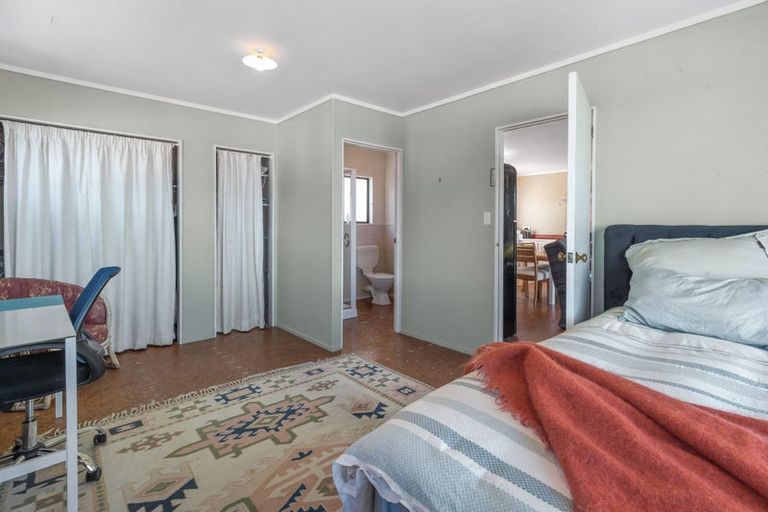 Photo of property in 10 Kookaburra Drive, Tawharanui Peninsula, Matakana, 0986