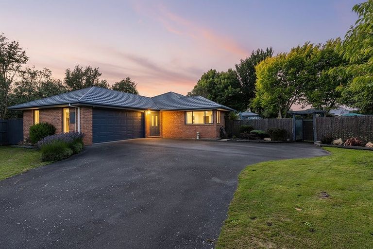 Photo of property in 40 Panckhurst Drive, Woodend, 7610