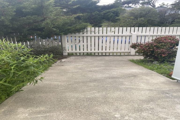 Photo of property in 19 Highland Crescent, Wadestown, Wellington, 6012